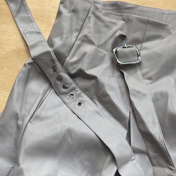 Skirt - Picture 2 of 6